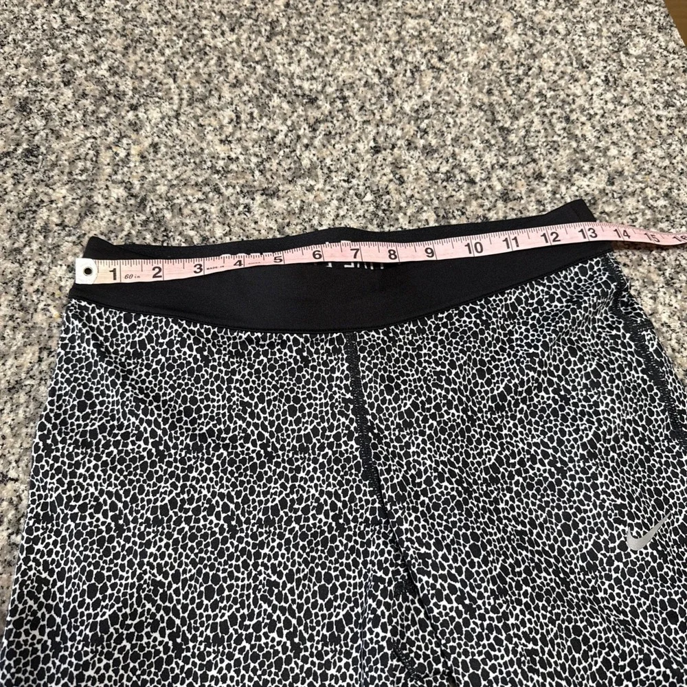 NIKE‎ Dri-FIT Performance Running Tights Black Gray Leopard Print Sz M